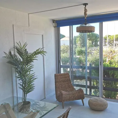 Rez-de-jardin Terrasse De 100m² Appartamento Le Grau-du-Roi