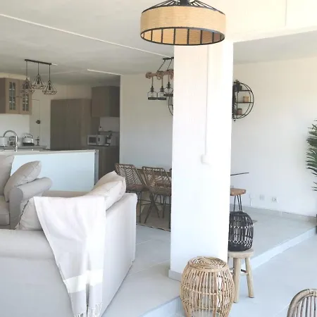 Rez-de-jardin Terrasse De 100m² Appartamento Le Grau-du-Roi